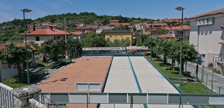 Zunanje balinišče v Kortah 