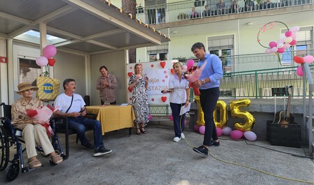 Anastaziji Može so v Domu upokojencev Izola pripravili rojstnodnevno slavje, kot se spodobi. 