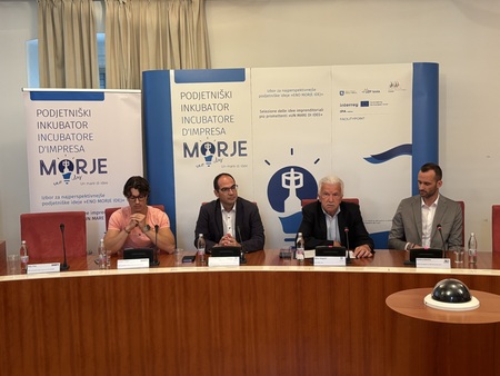 Z leve: Lenart Tušar, Iztok Škerlič, župan in Andrej Glavina.