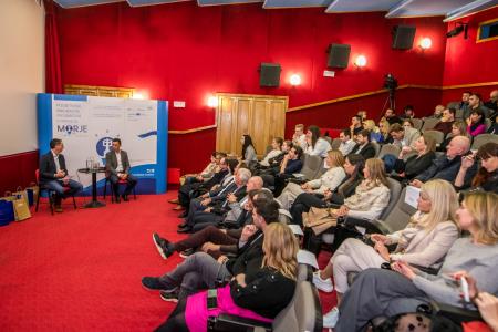 Intervju z Jernejem Čopijem, direktorjem podjetja Ensol 360. Avtor vseh fotografij je Branko Furlanič.