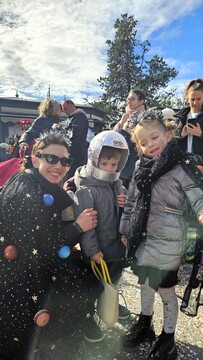 Galaksija ne bi bila del vesolja brez astronavta. 